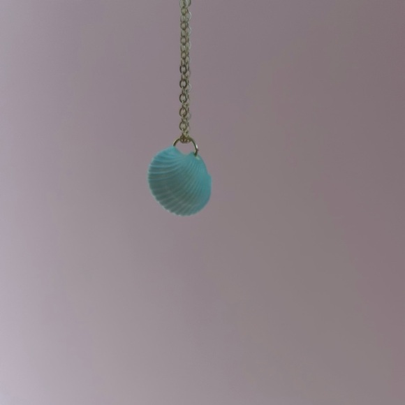 Baby Blue Shell Faux Gold Necklace - Picture 3 of 5